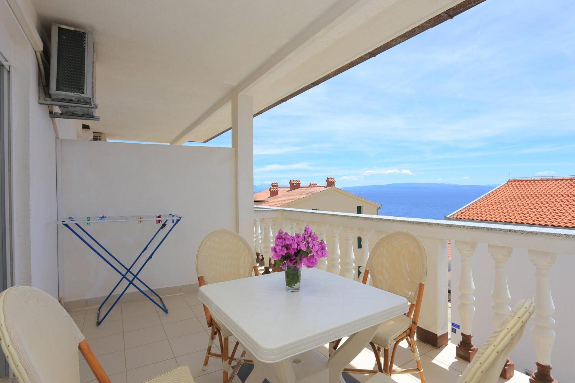 Family Friendly Apartments With A Swimming Pool Businci, Ciovo - 11232 Trogir Exterior foto