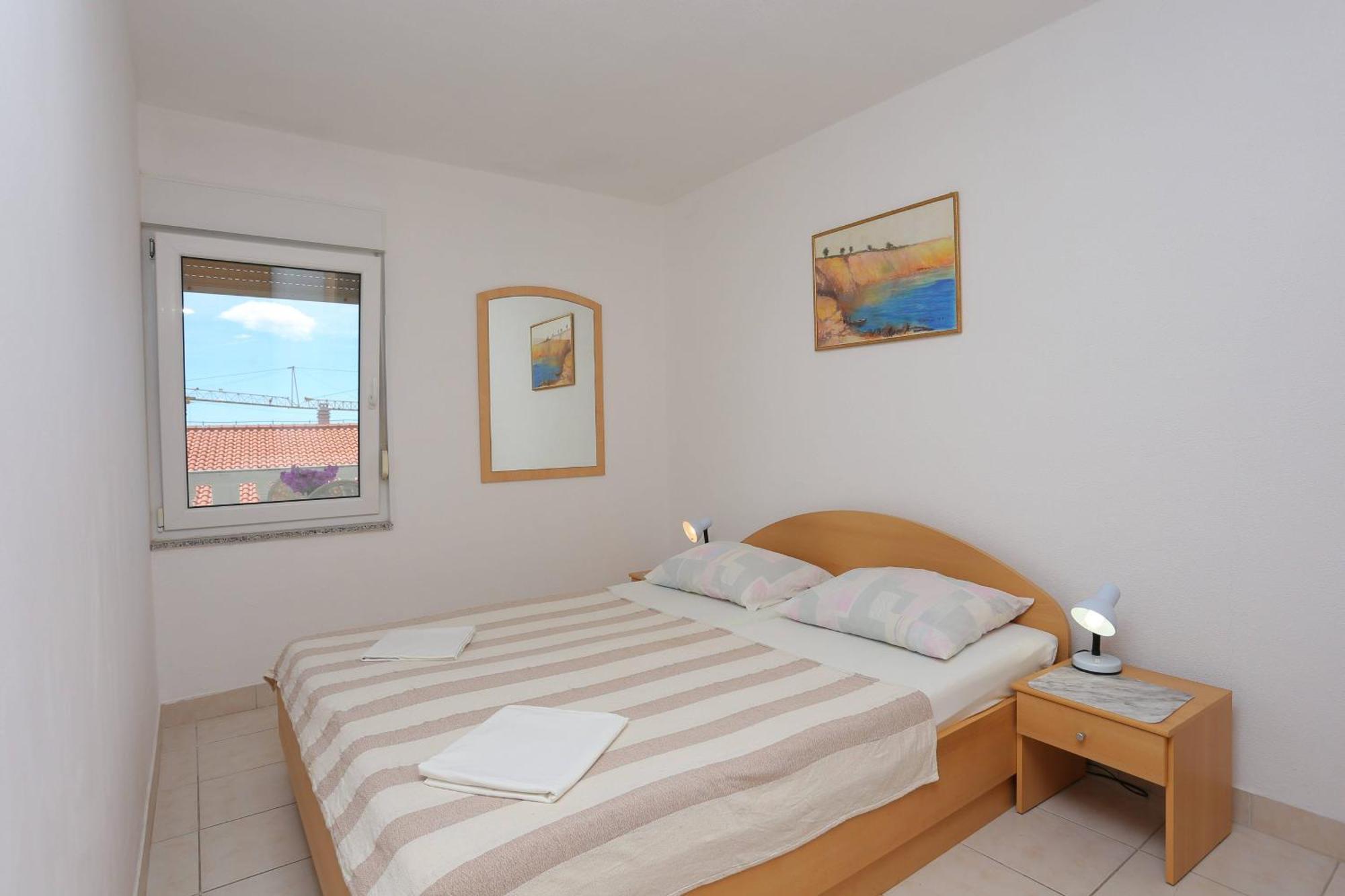 Family Friendly Apartments With A Swimming Pool Businci, Ciovo - 11232 Trogir Exterior foto